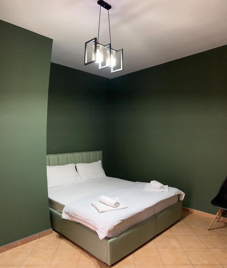 Tirana Rooms Bed & Breakfast